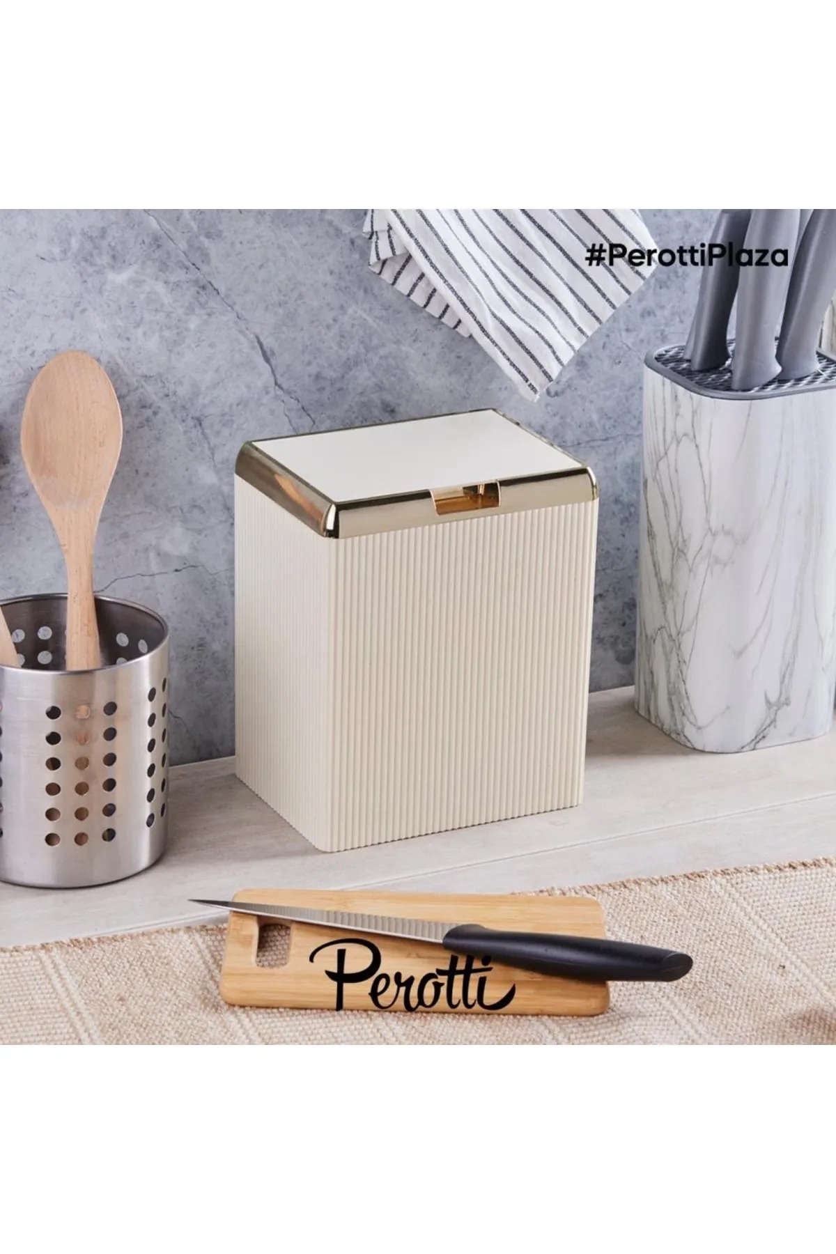 Cream Gold Dustbin