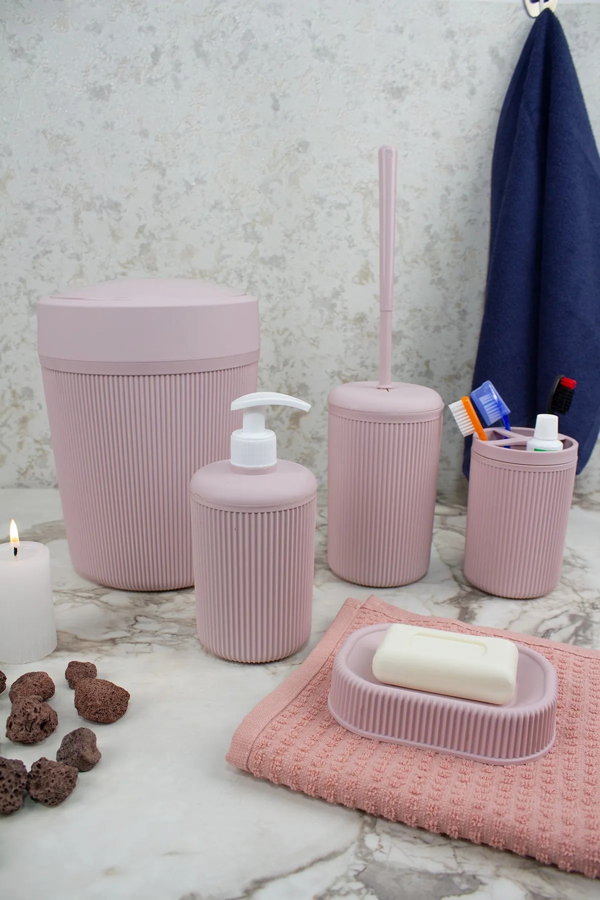 Striped Bathroom Accessory Set Pink